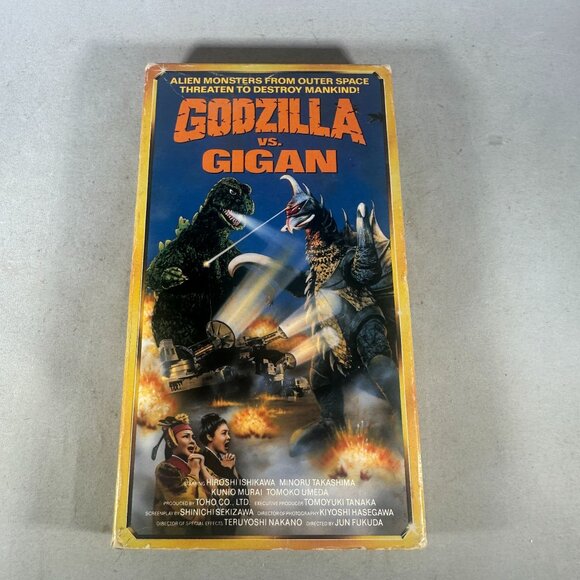 Godzilla Vs Gigan VHS 1988 Action Sci-Fi Dubbed Edition NR Good Condition - Picture 1 of 3